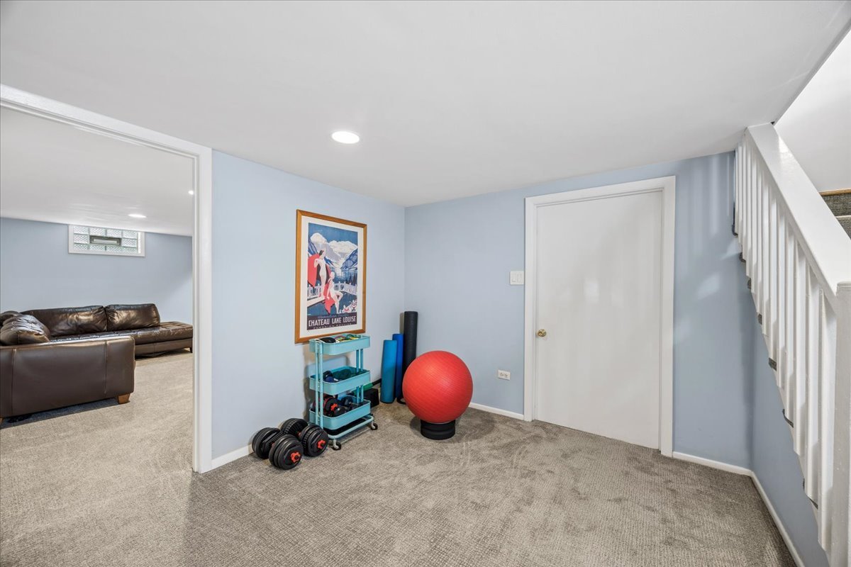 1100 N Oak Park Avenue Property Photo 28