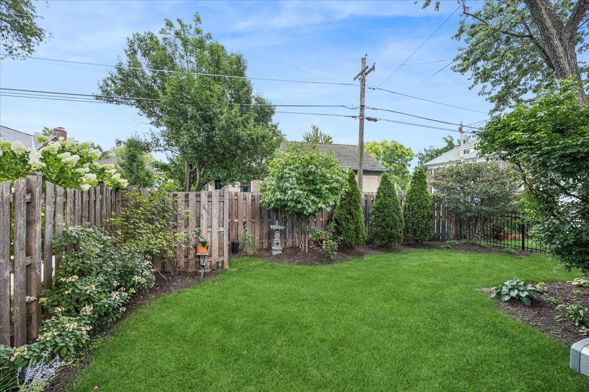 1100 N Oak Park Avenue Property Photo 30