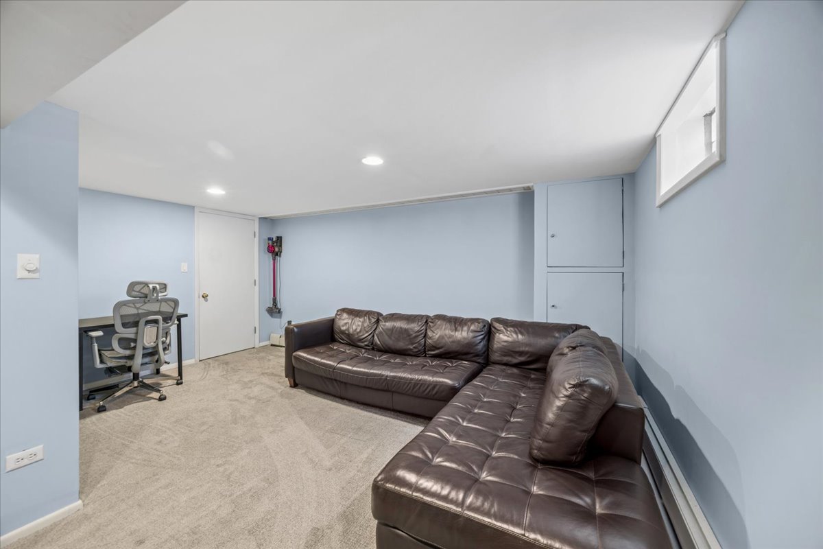 1100 N Oak Park Avenue Property Photo 31