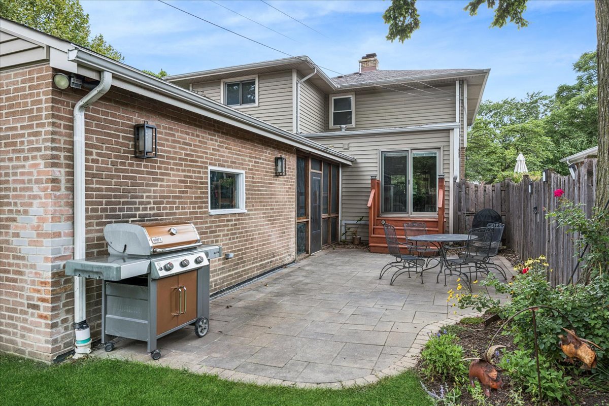 1100 N Oak Park Avenue Property Photo 38