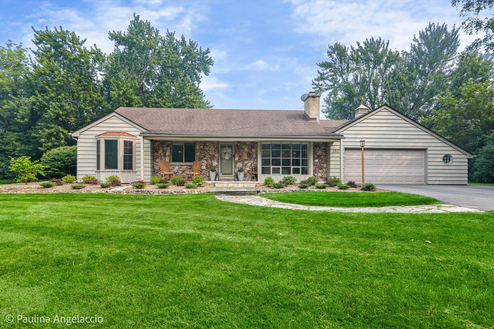 25271 W Elm Grove Drive Property Photo 1