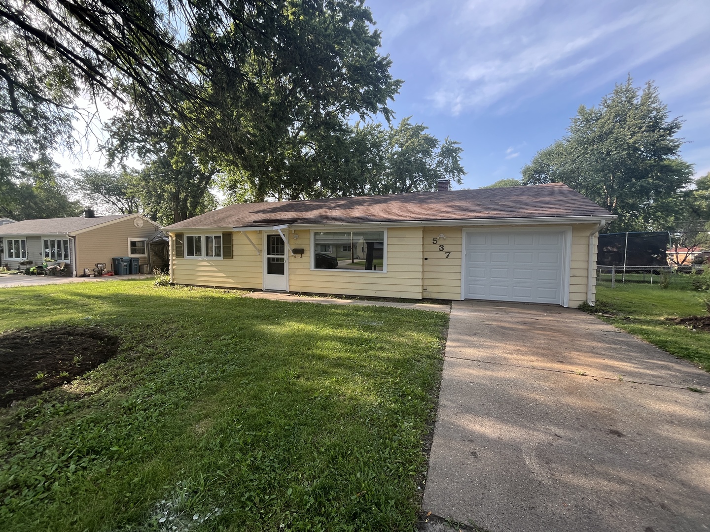537 California Avenue Property Photo 1