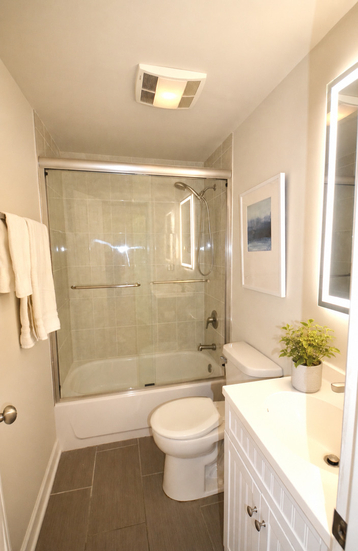 301 N Waukegan Road Property Photo 9
