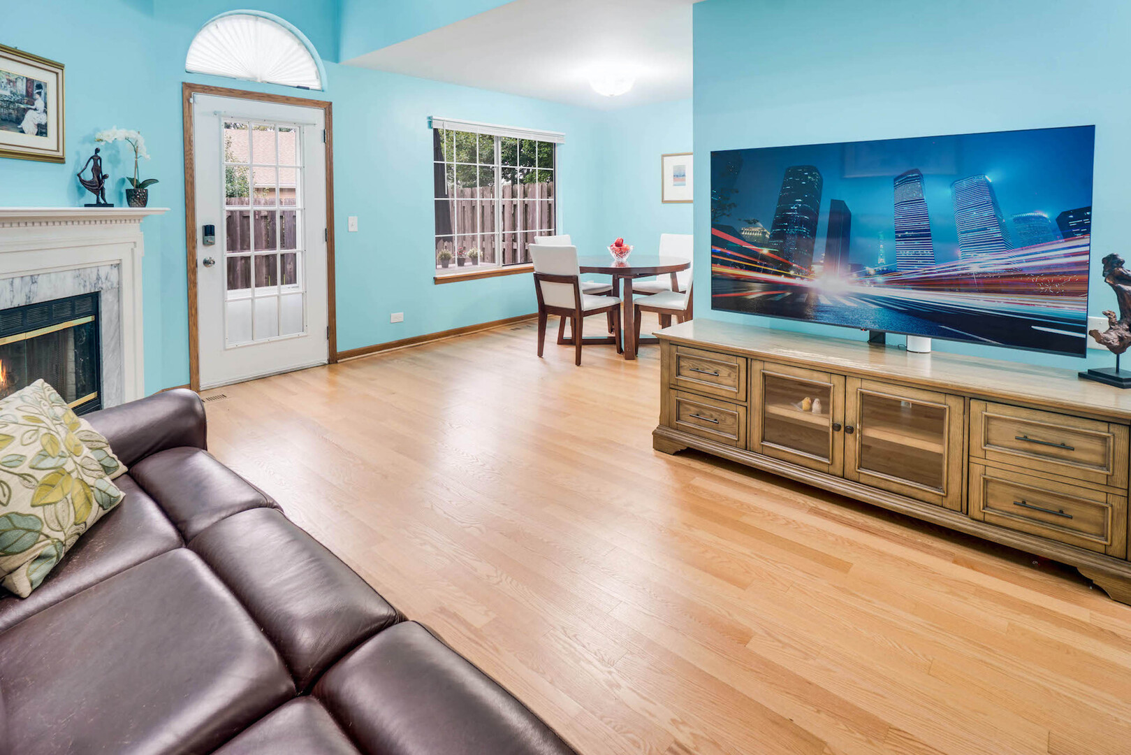 218 Woodstone Drive Property Photo 3