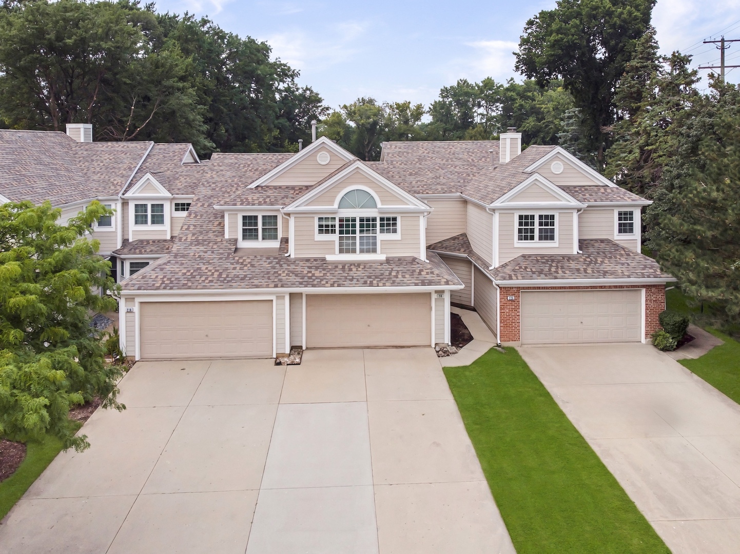 218 Woodstone Drive Property Photo 23