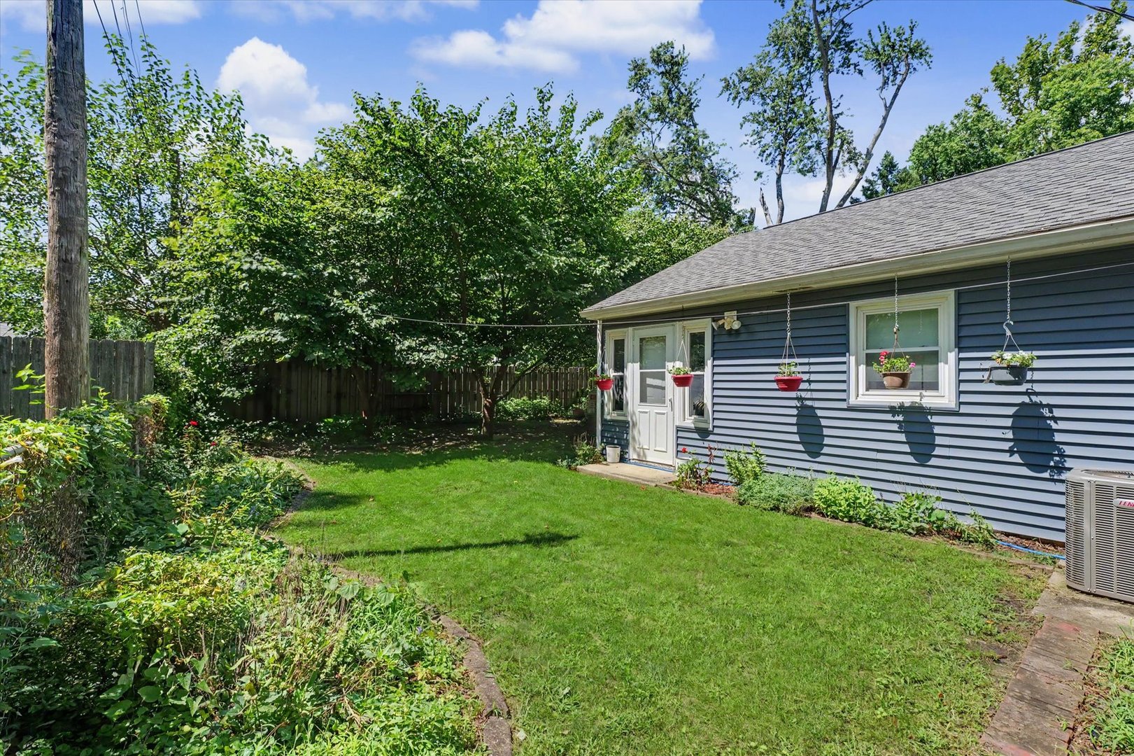 1103 S Cottage Grove Avenue Property Photo 6