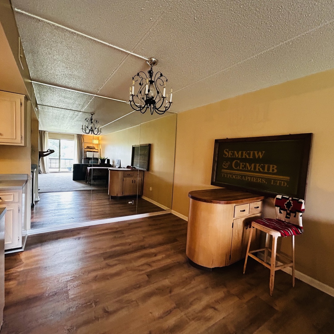 505 Redondo Drive 205 Property Photo 4