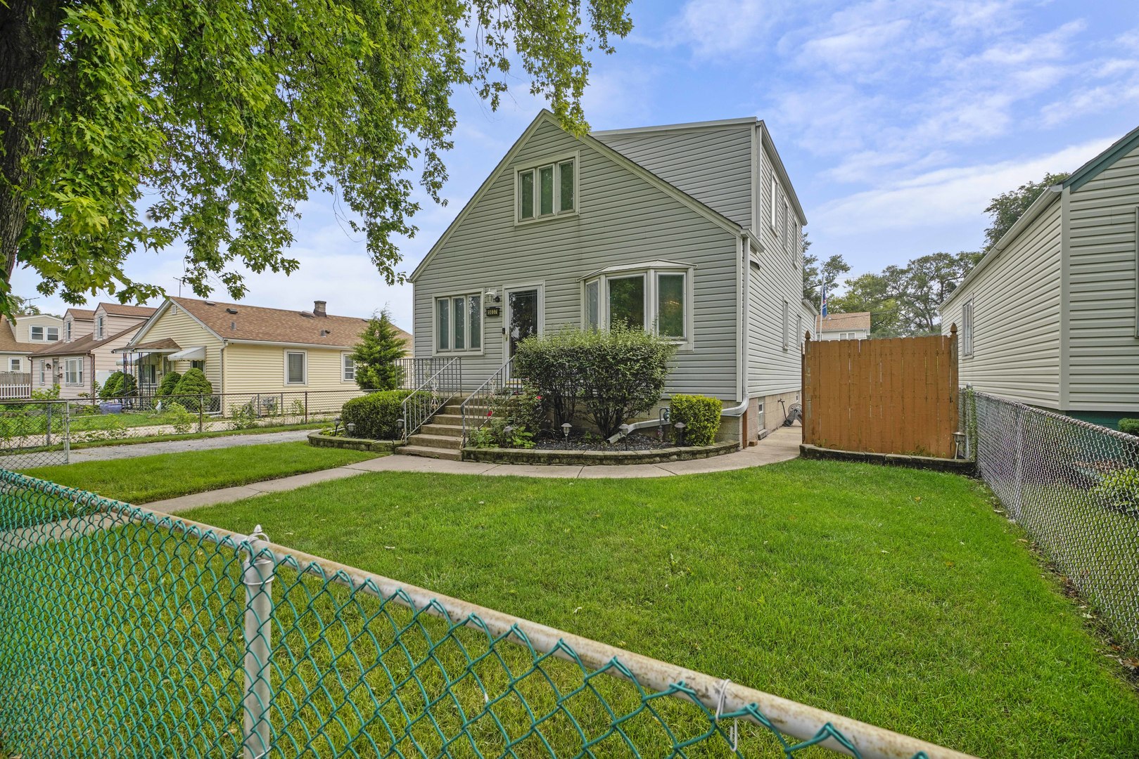 12731648 Property Photo 2