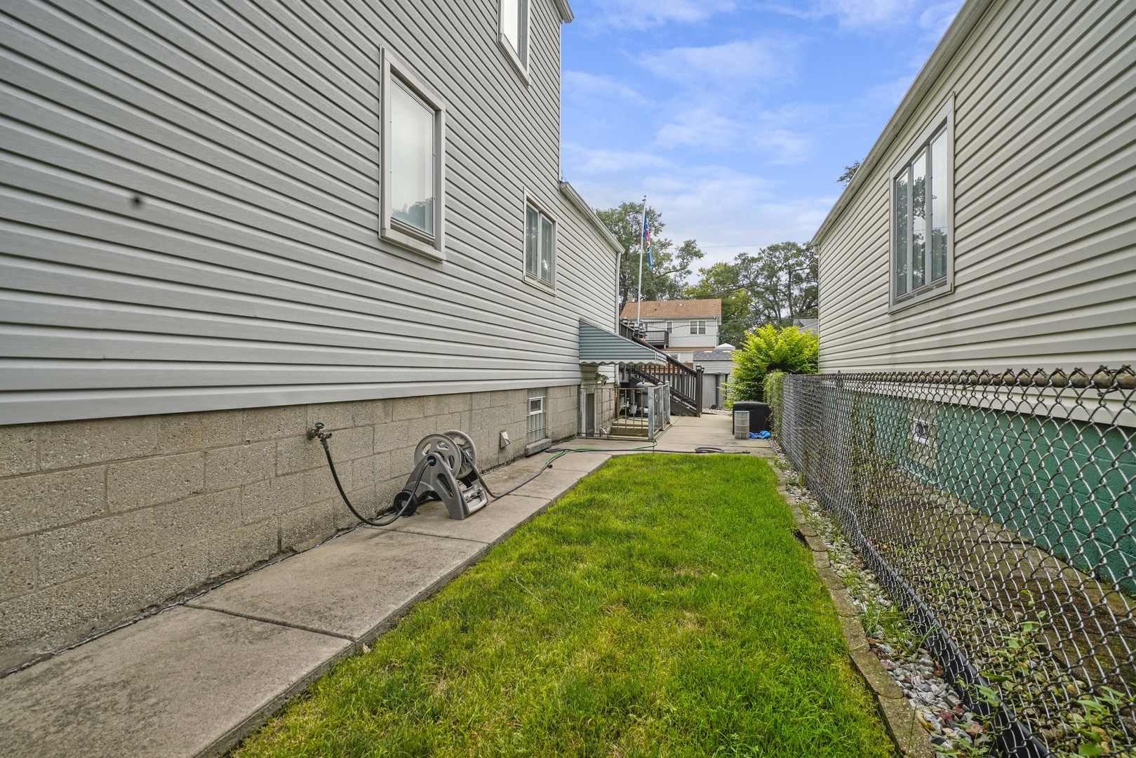 12731648 Property Photo 28