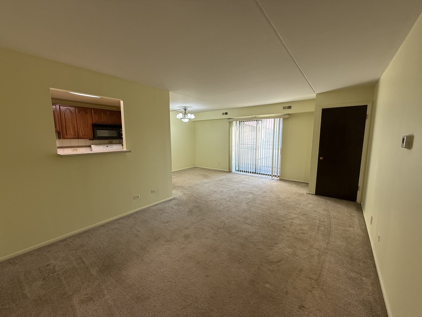 1460 Fairlane Drive 225 Property Photo 2