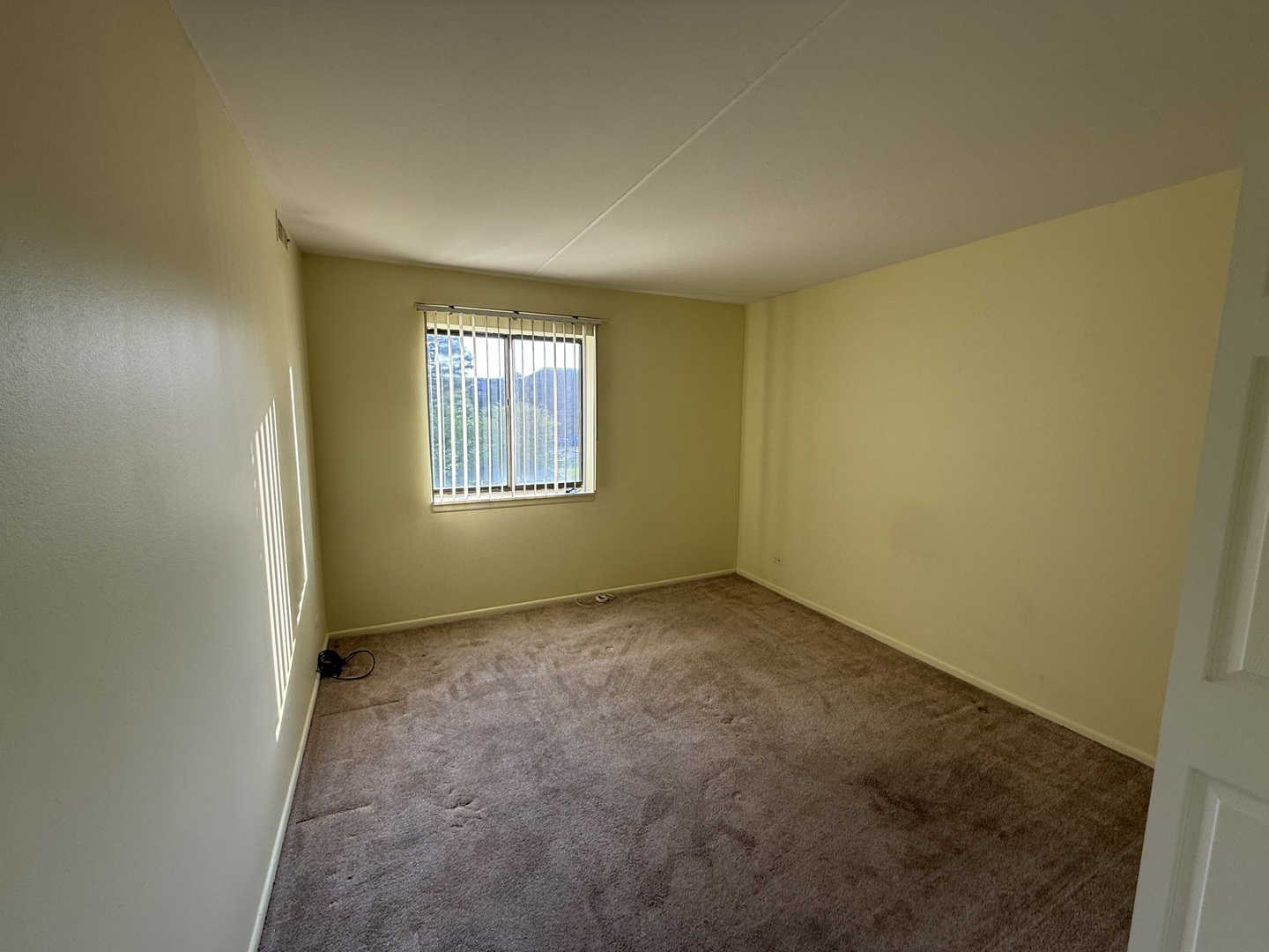 1460 Fairlane Drive 225 Property Photo 6