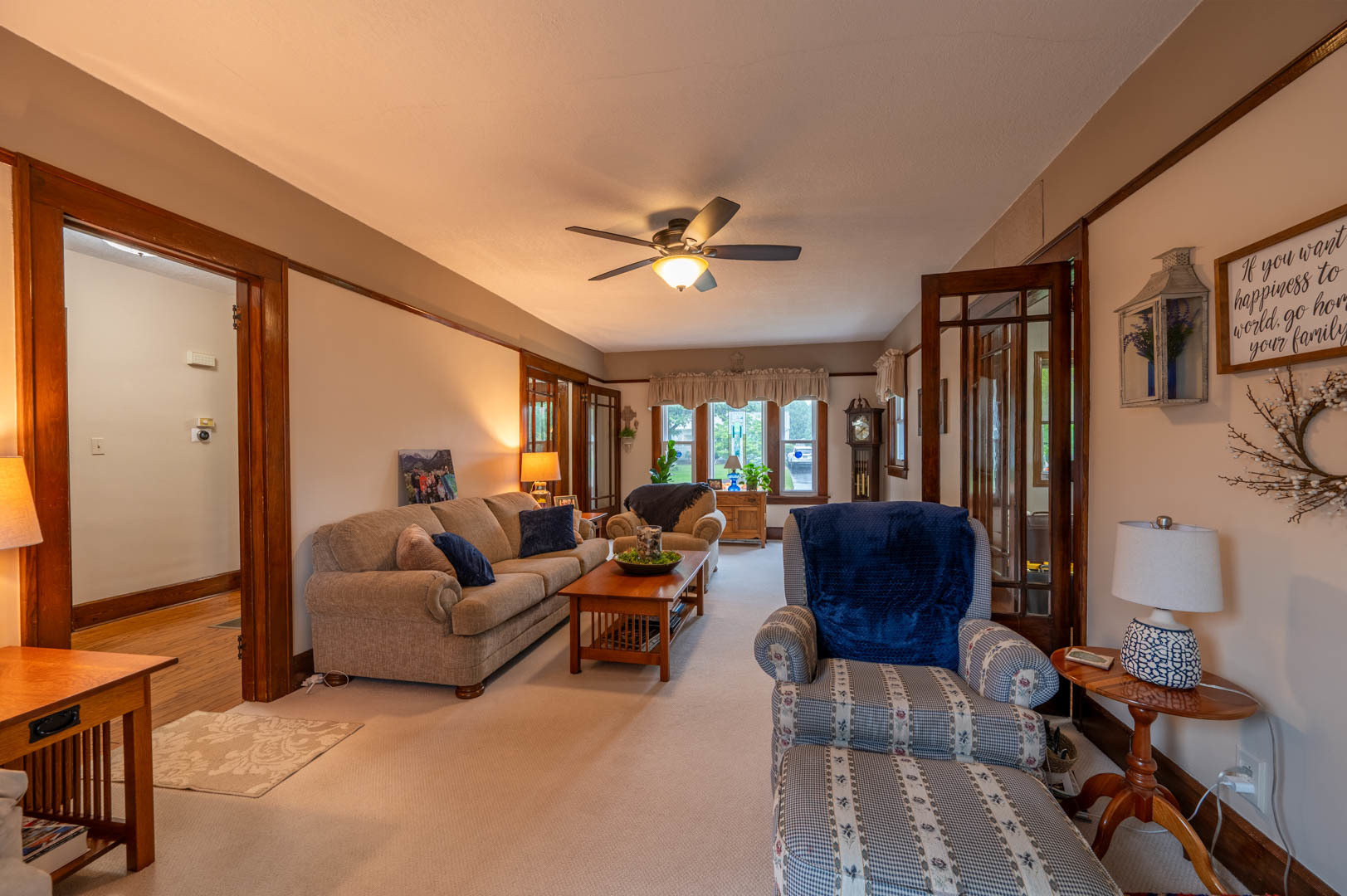 5 E Lincoln Street Property Photo 8