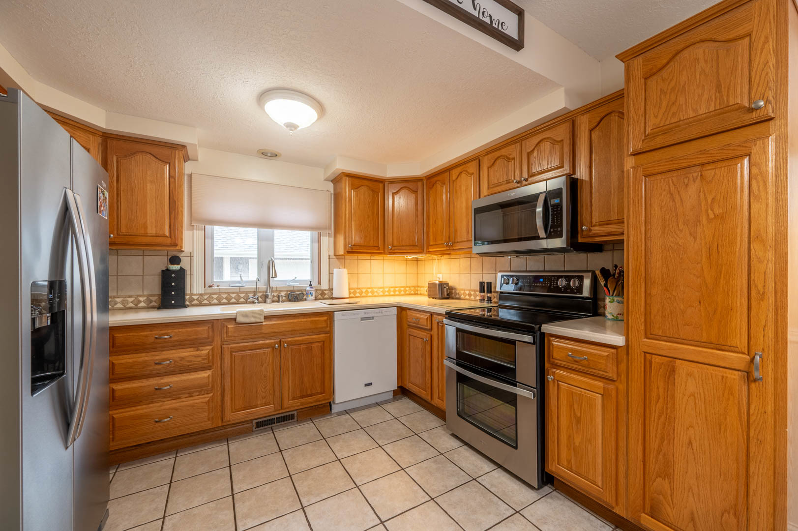 5 E Lincoln Street Property Photo 19