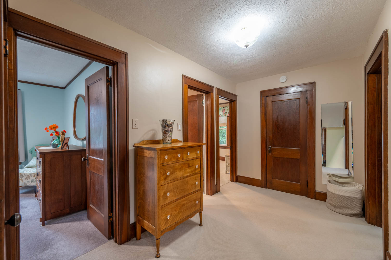 5 E Lincoln Street Property Photo 20