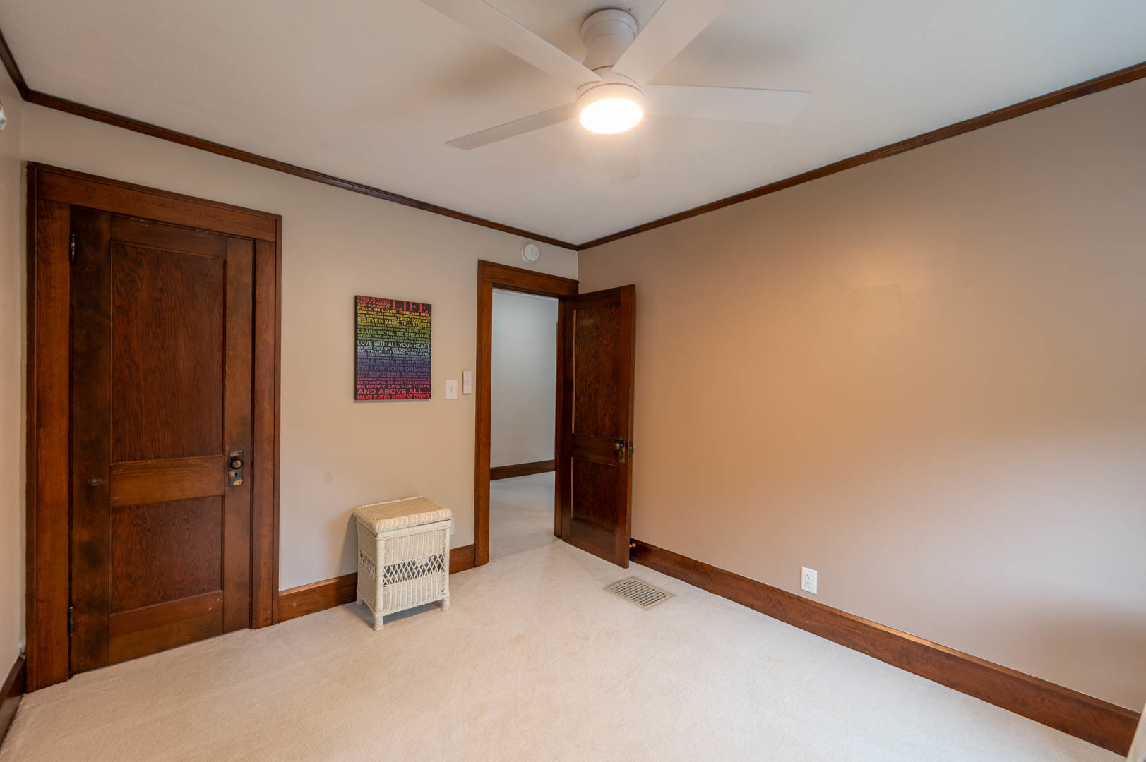 5 E Lincoln Street Property Photo 25