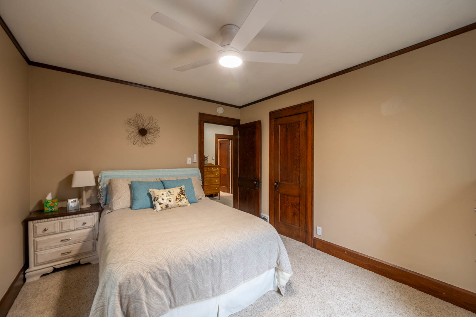 5 E Lincoln Street Property Photo 29