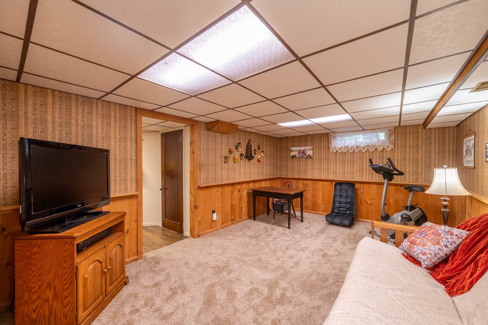 5 E Lincoln Street Property Photo 33
