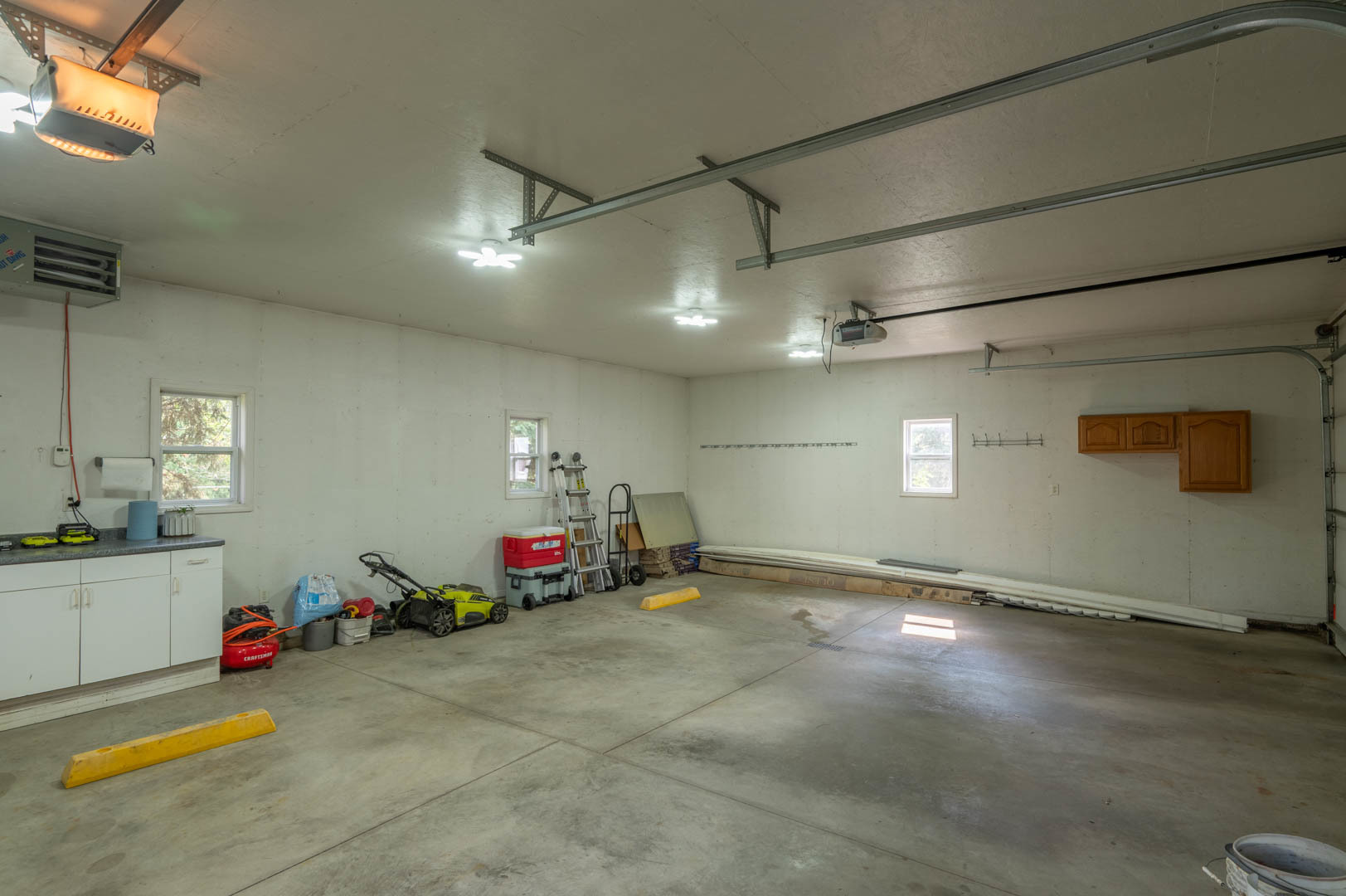 5 E Lincoln Street Property Photo 44
