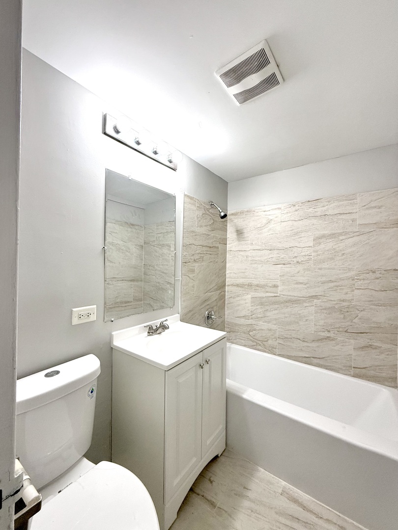 197 Washington Street Property Photo 8