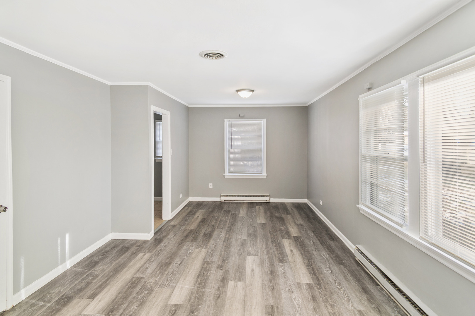17306 Holmes Avenue Property Photo 11