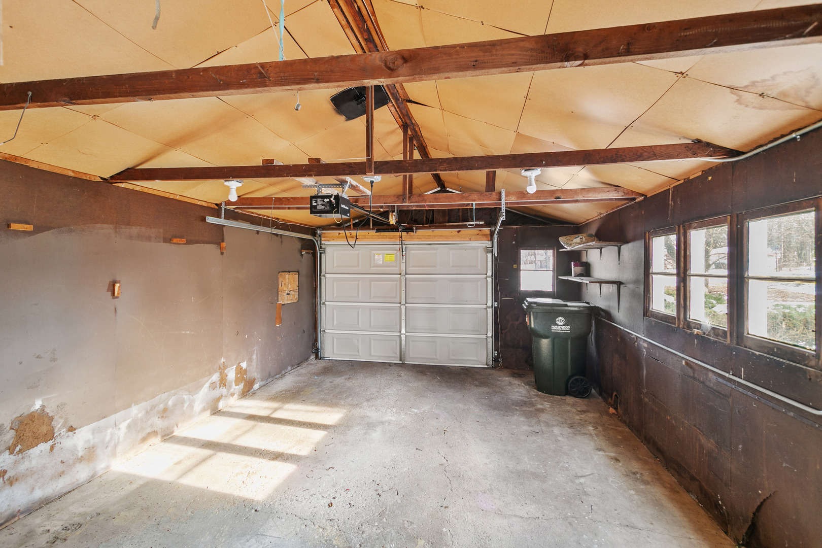 17306 Holmes Avenue Property Photo 15
