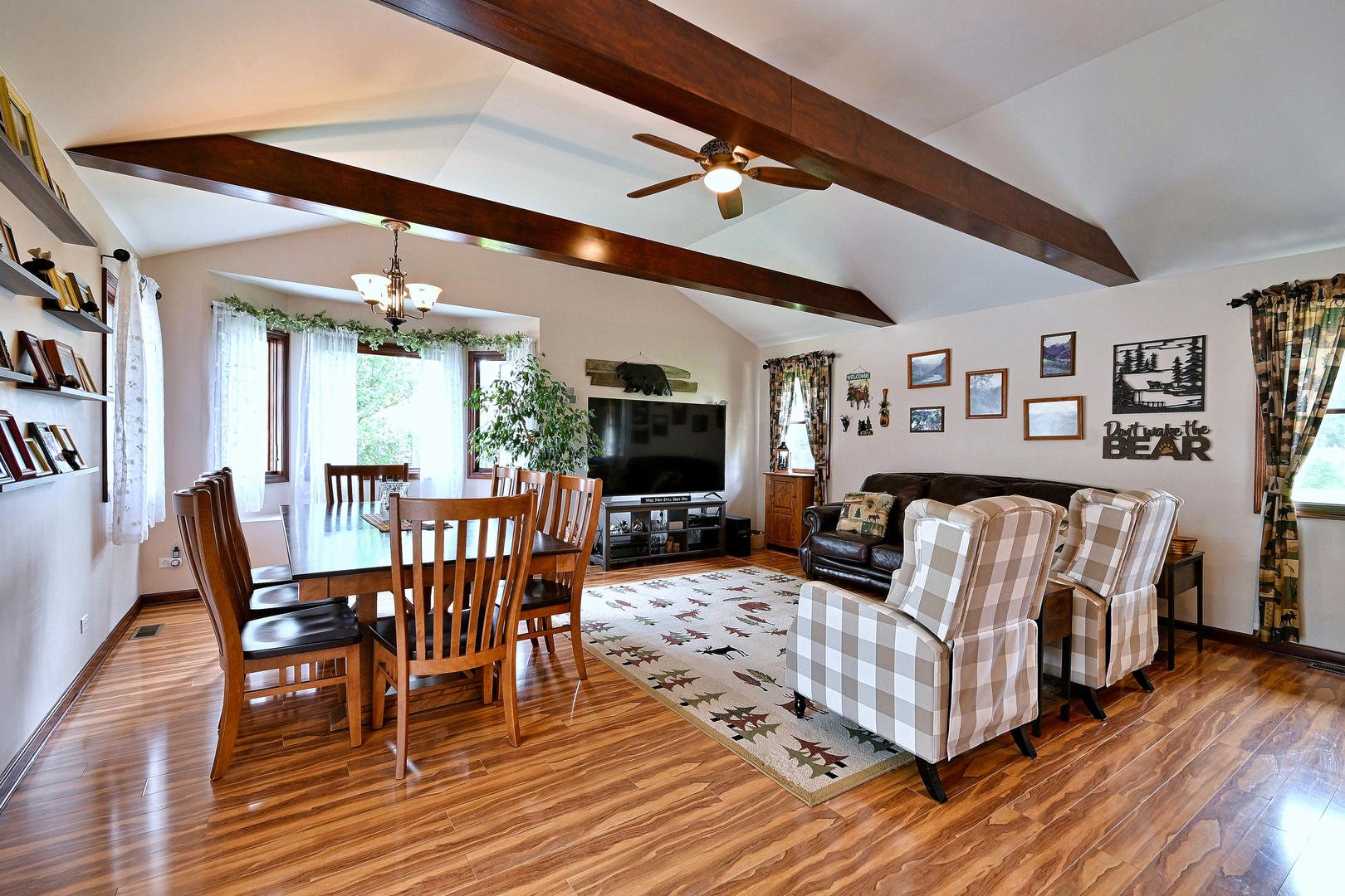 1157 Elmwood Lane Property Photo 8