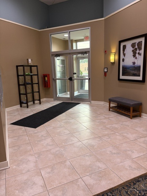 300 Village Circle 207 Property Photo 3