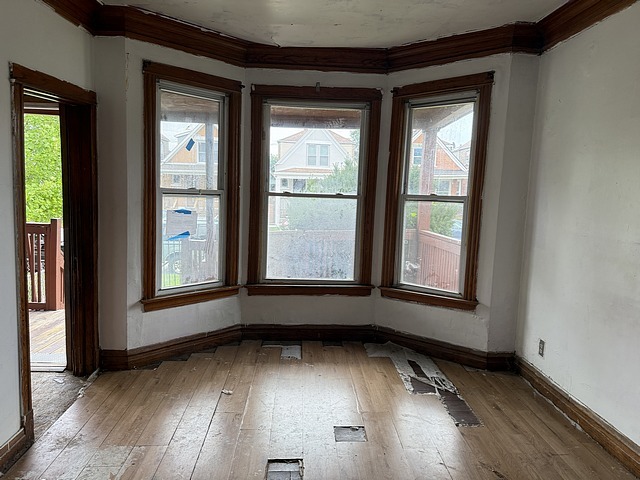 6610 S Oakley Avenue Property Photo 3