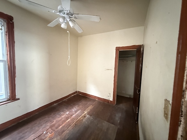 6610 S Oakley Avenue Property Photo 10