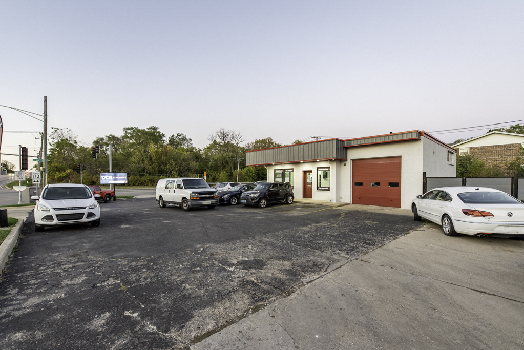 1701 Lewis Avenue Property Photo 2
