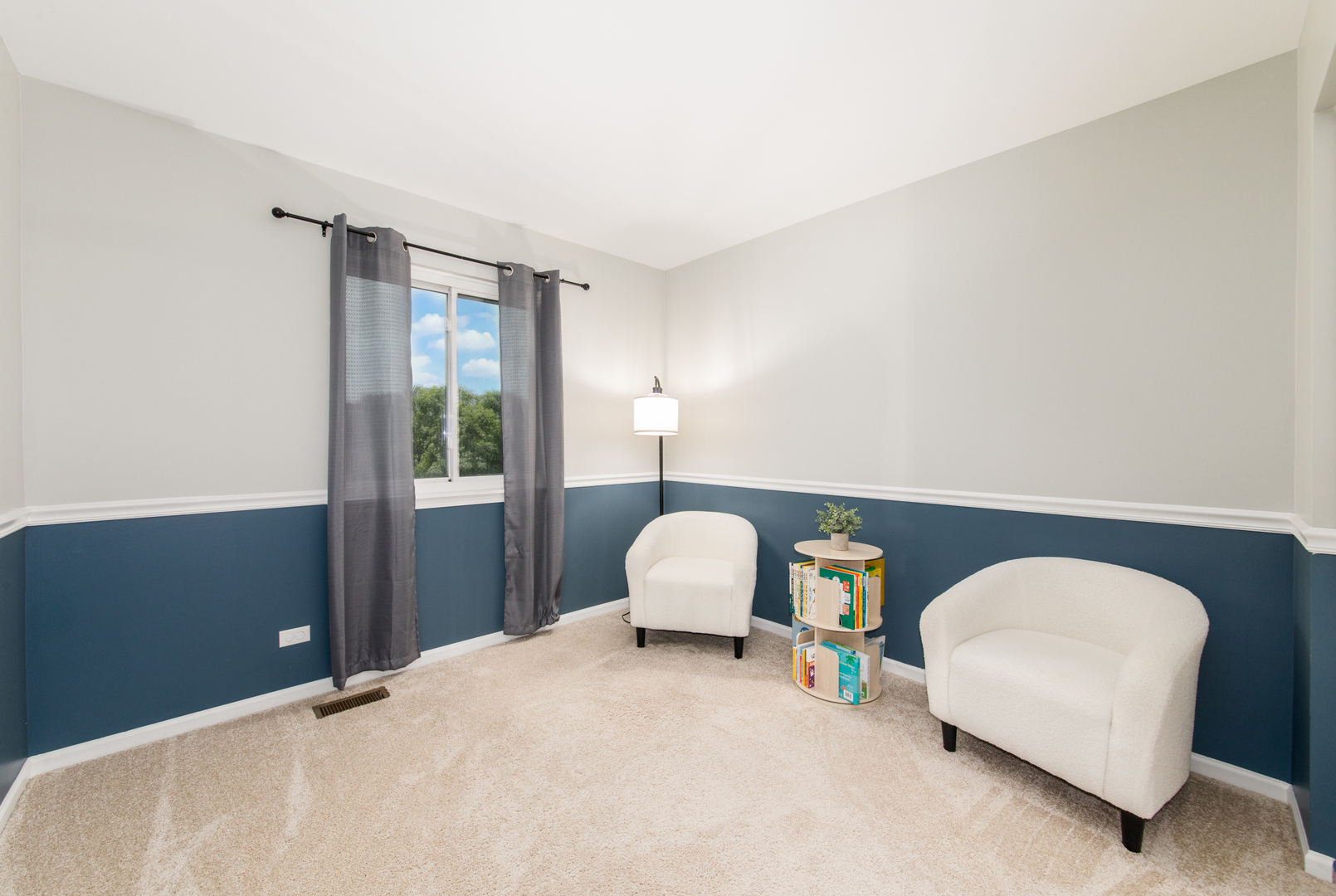 1211 N Lancaster Circle Property Photo 11