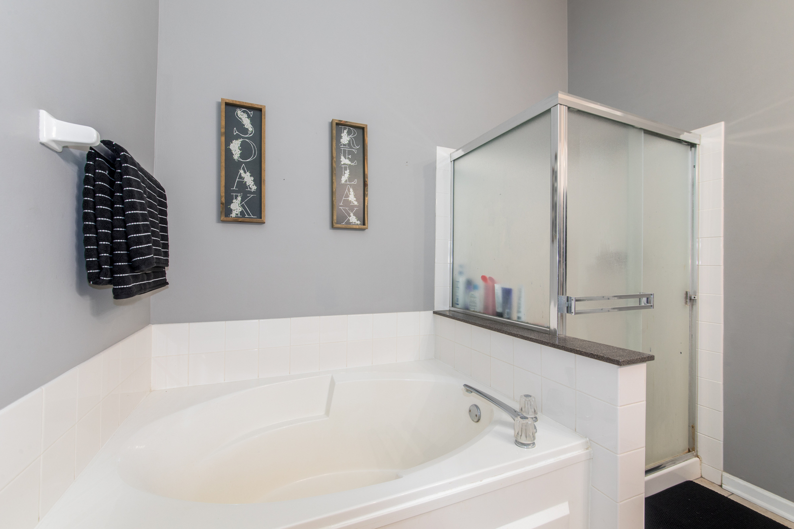 1211 N Lancaster Circle Property Photo 18