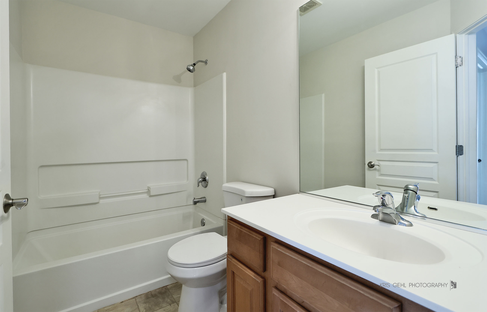 796 Pointe Drive 796 Property Photo 18