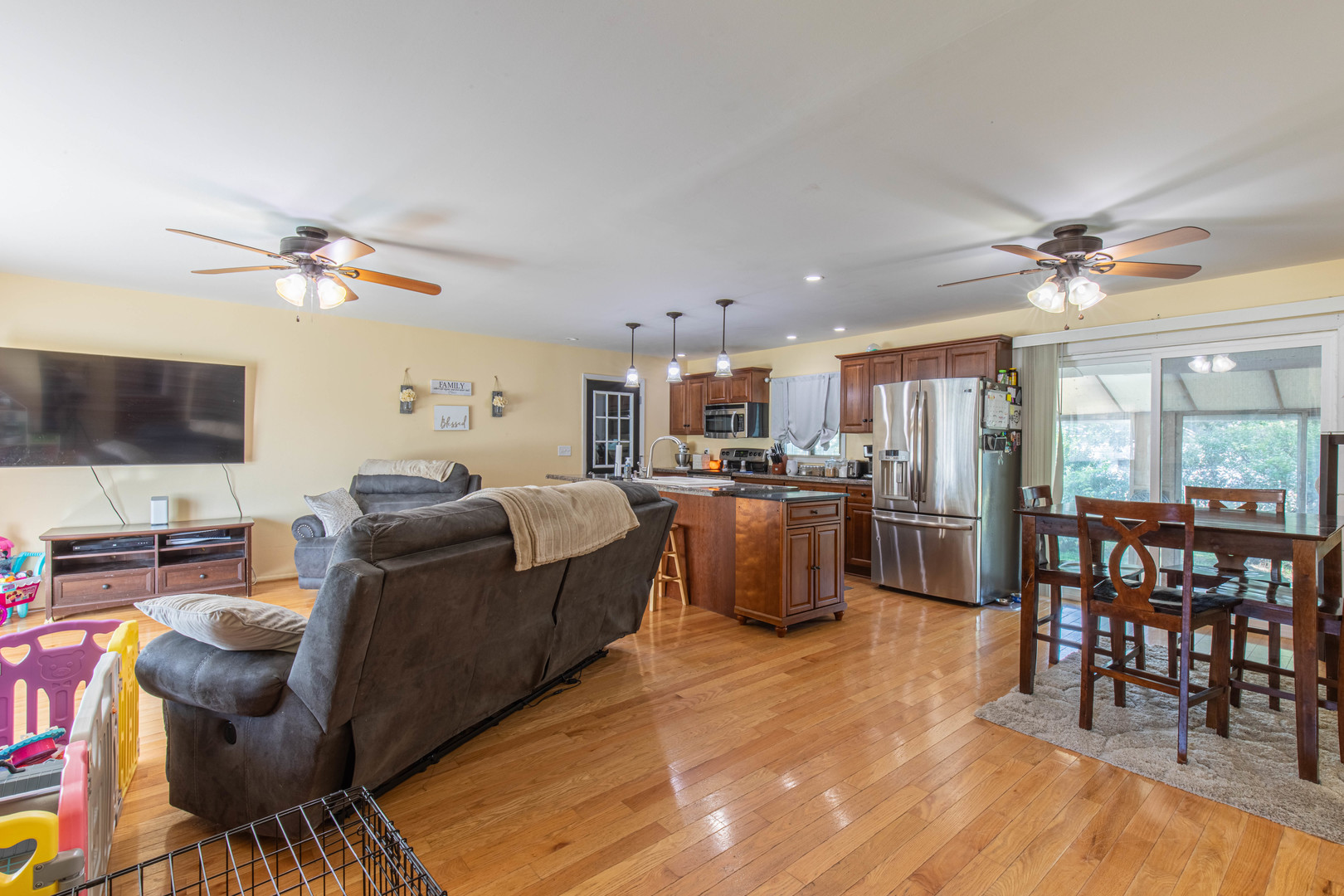 650 Erickson Drive Property Photo 4
