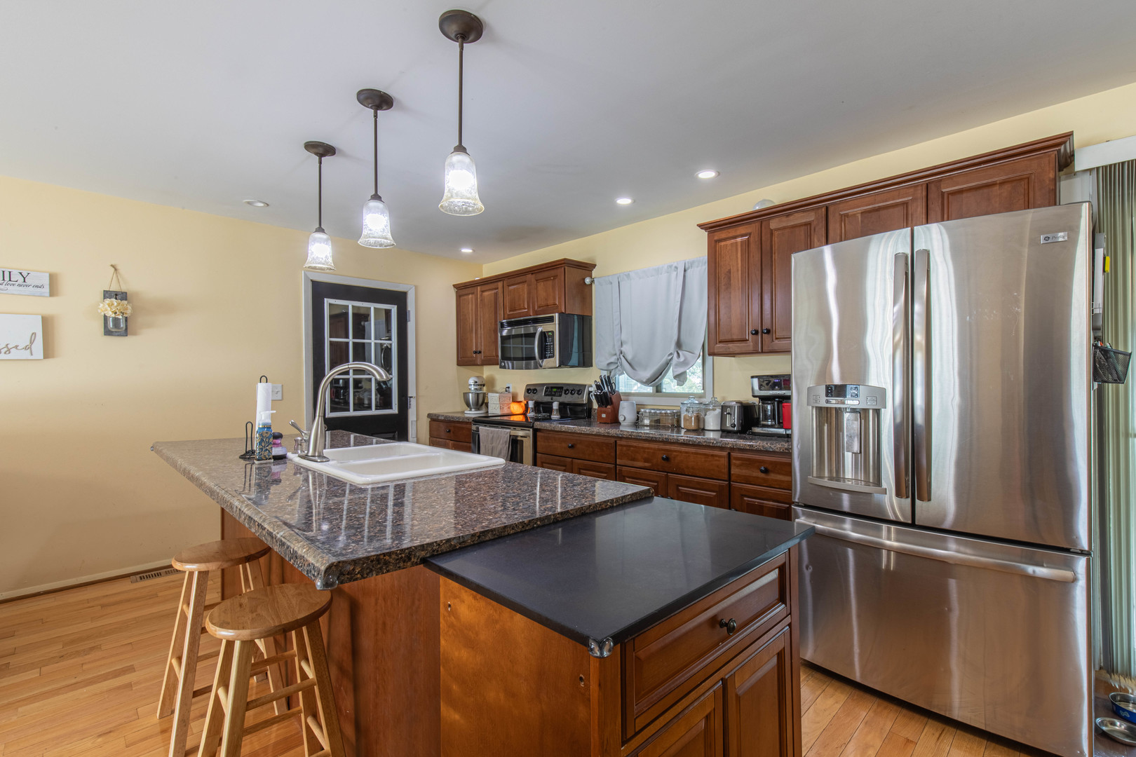 650 Erickson Drive Property Photo 6
