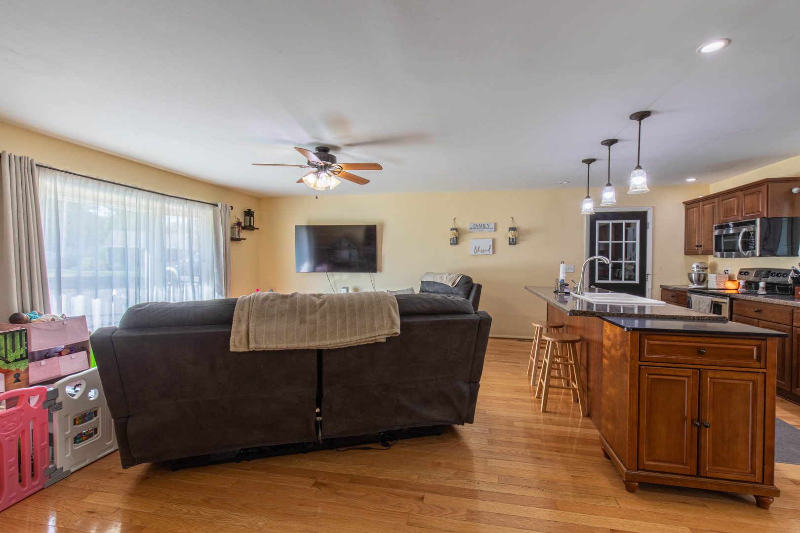650 Erickson Drive Property Photo 9