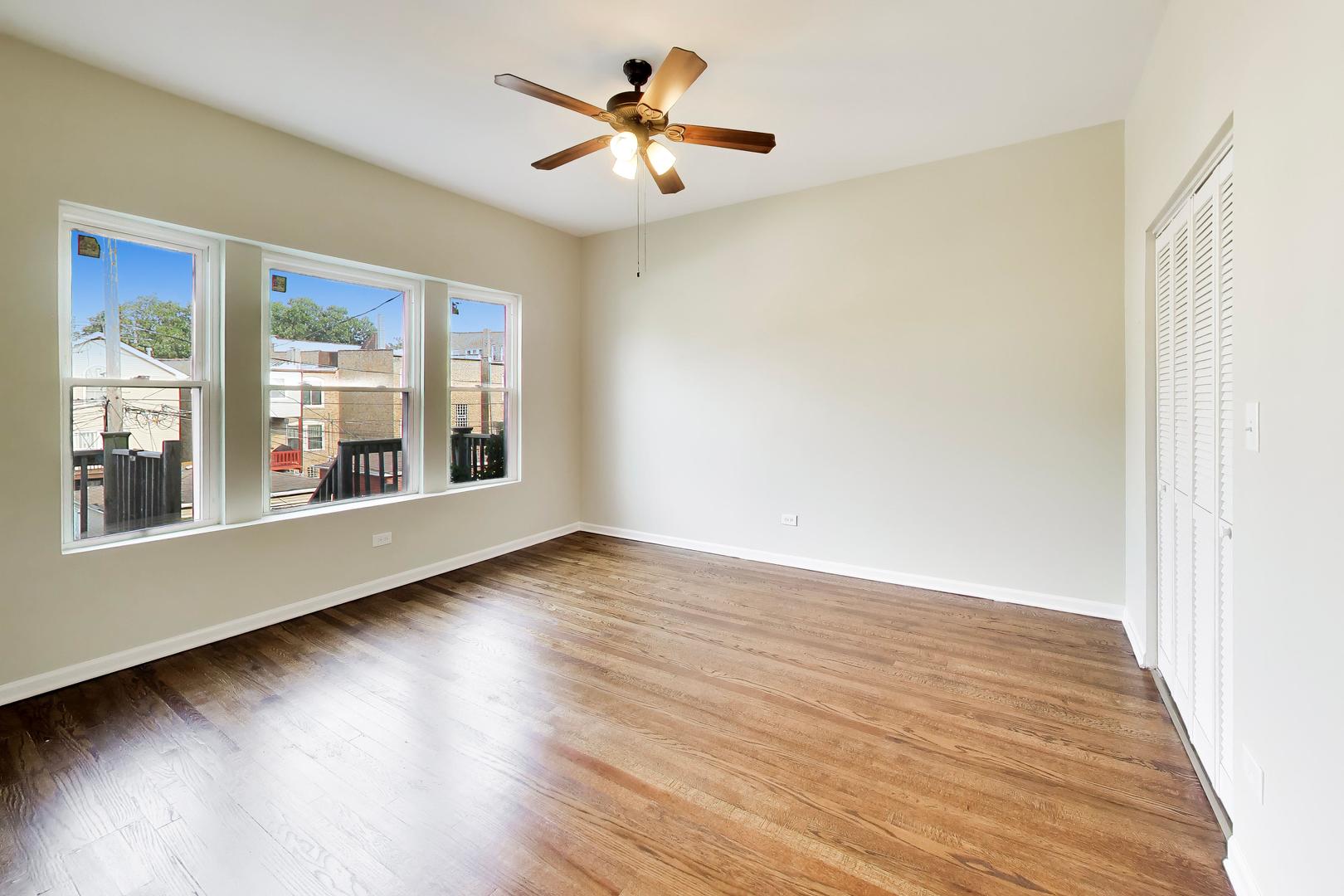 6520 S Ellis Avenue Property Photo 7