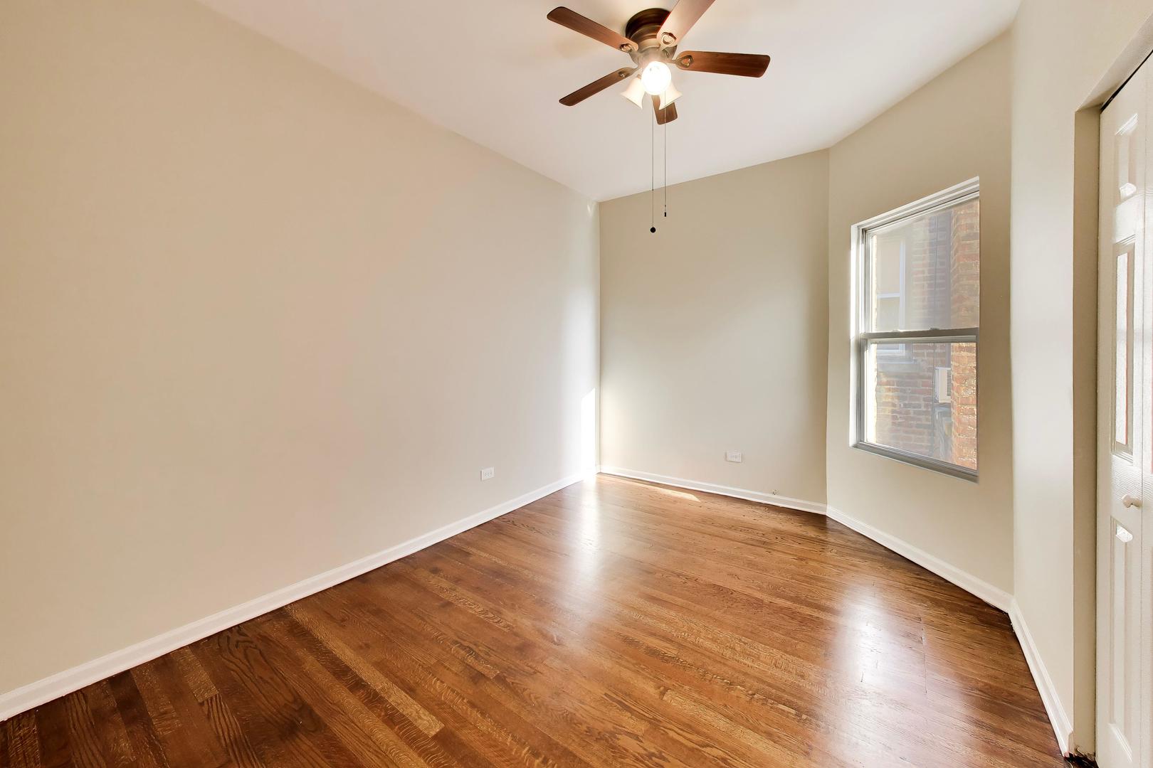 6520 S Ellis Avenue Property Photo 9