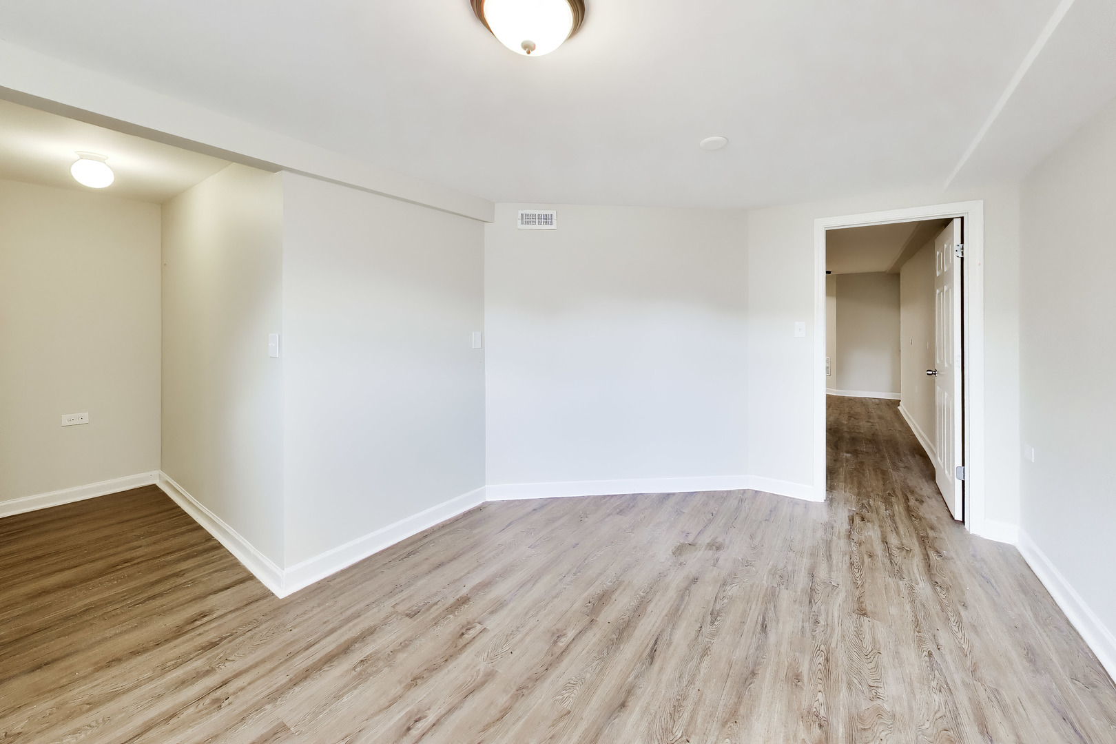 6520 S Ellis Avenue Property Photo 17
