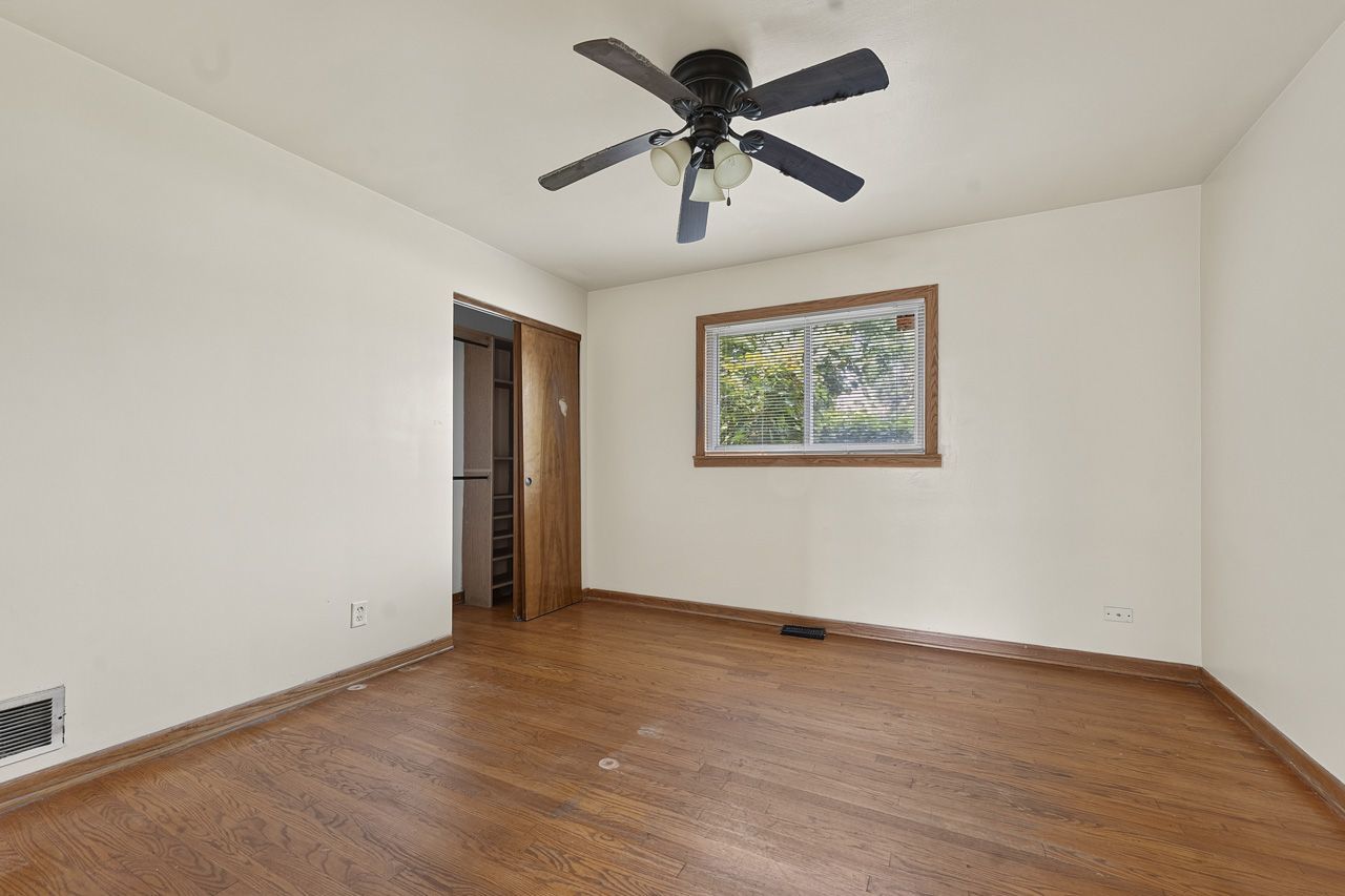 524 Hirsch Avenue Property Photo 14
