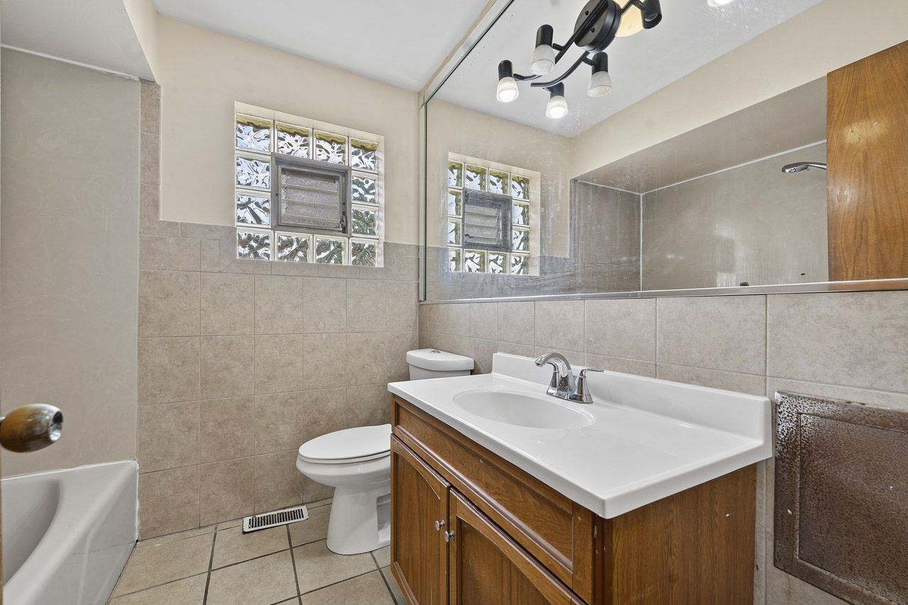 524 Hirsch Avenue Property Photo 15