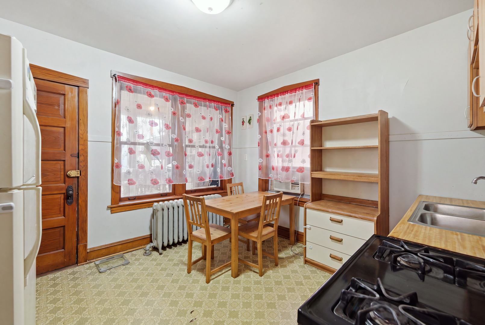 2244 W Huron Street Property Photo 5