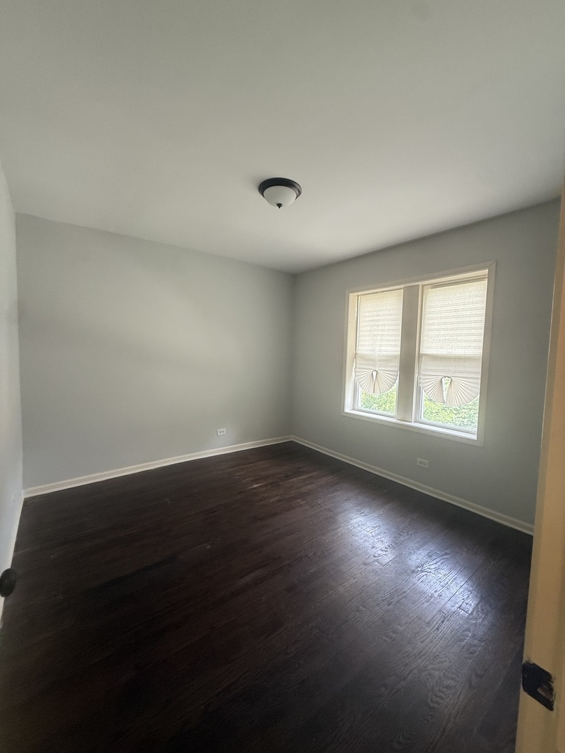 7626 S Drexel Street 1w Property Photo 5