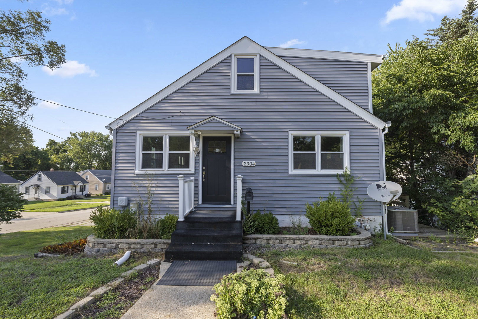 2904 Broadway Property Photo 1