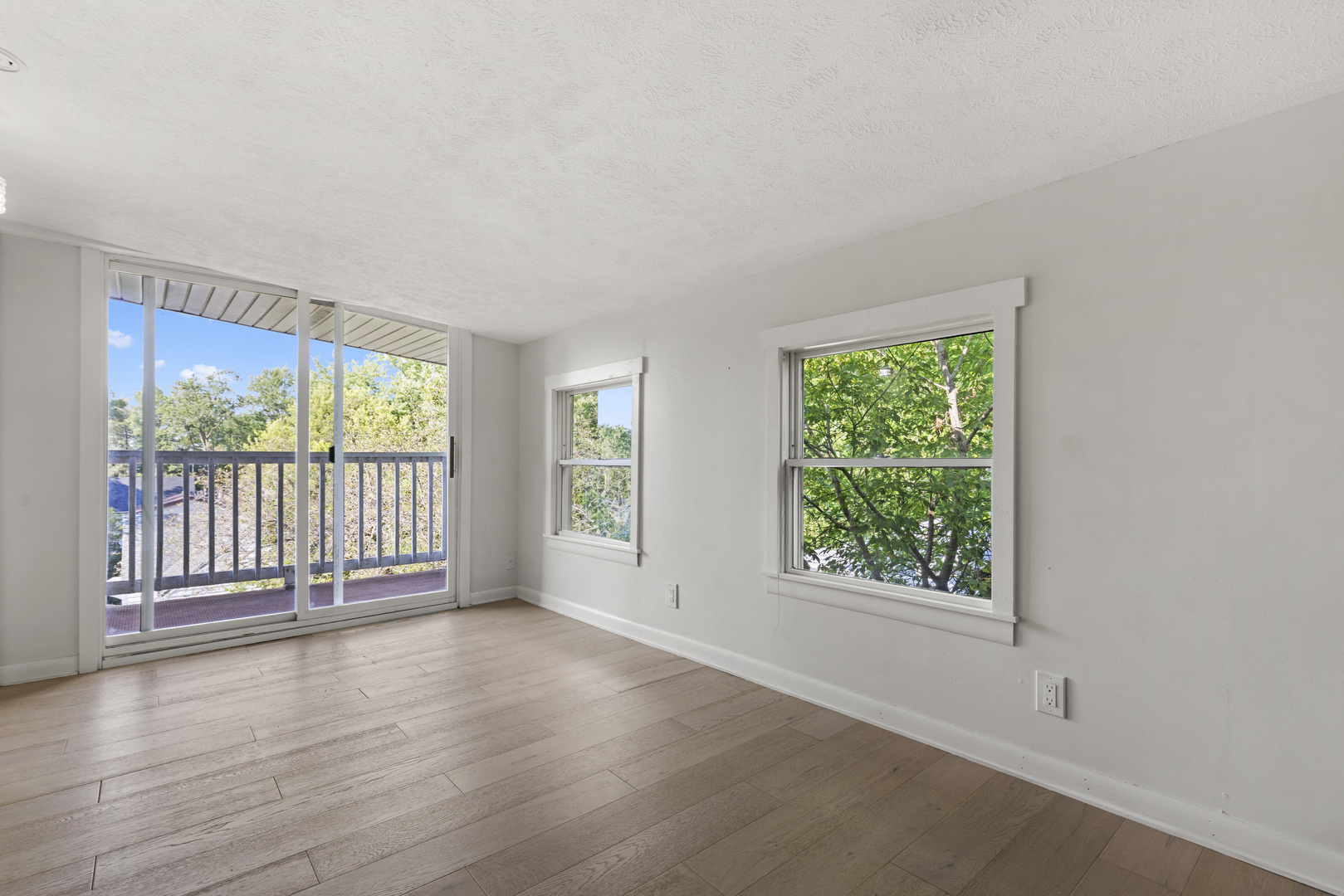 2904 Broadway Property Photo 11