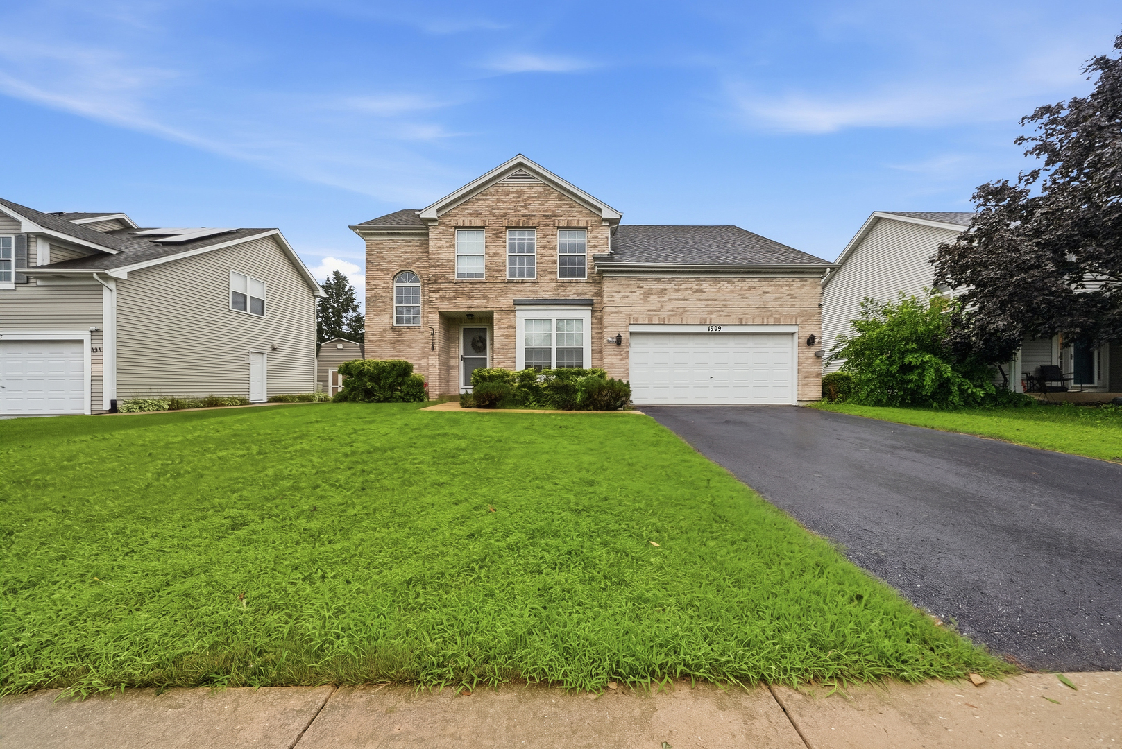 1909 Havenhill Drive Property Photo 1