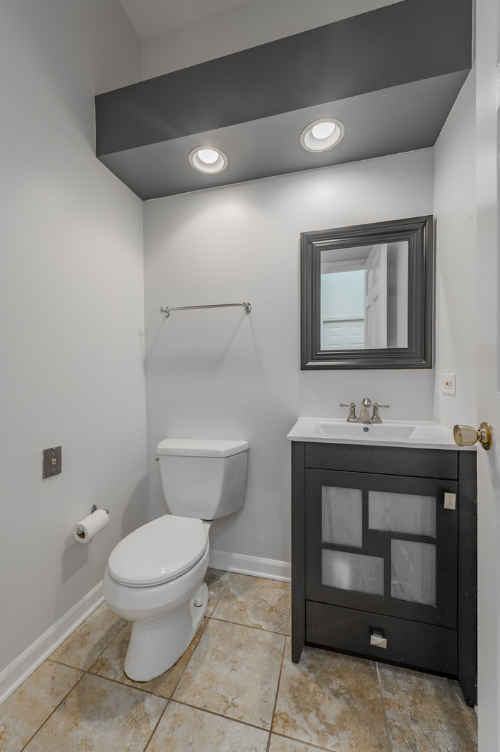 3125 Lake Avenue Property Photo 6