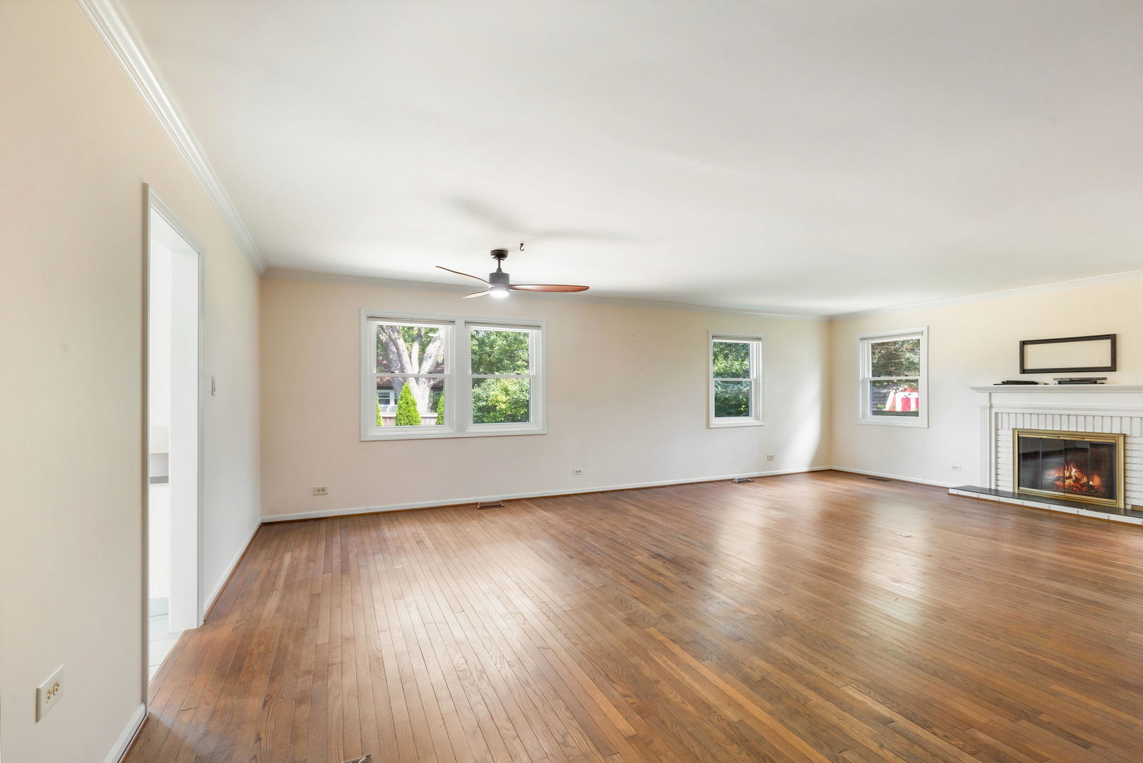 650 Twisted Oak Lane Property Photo 7