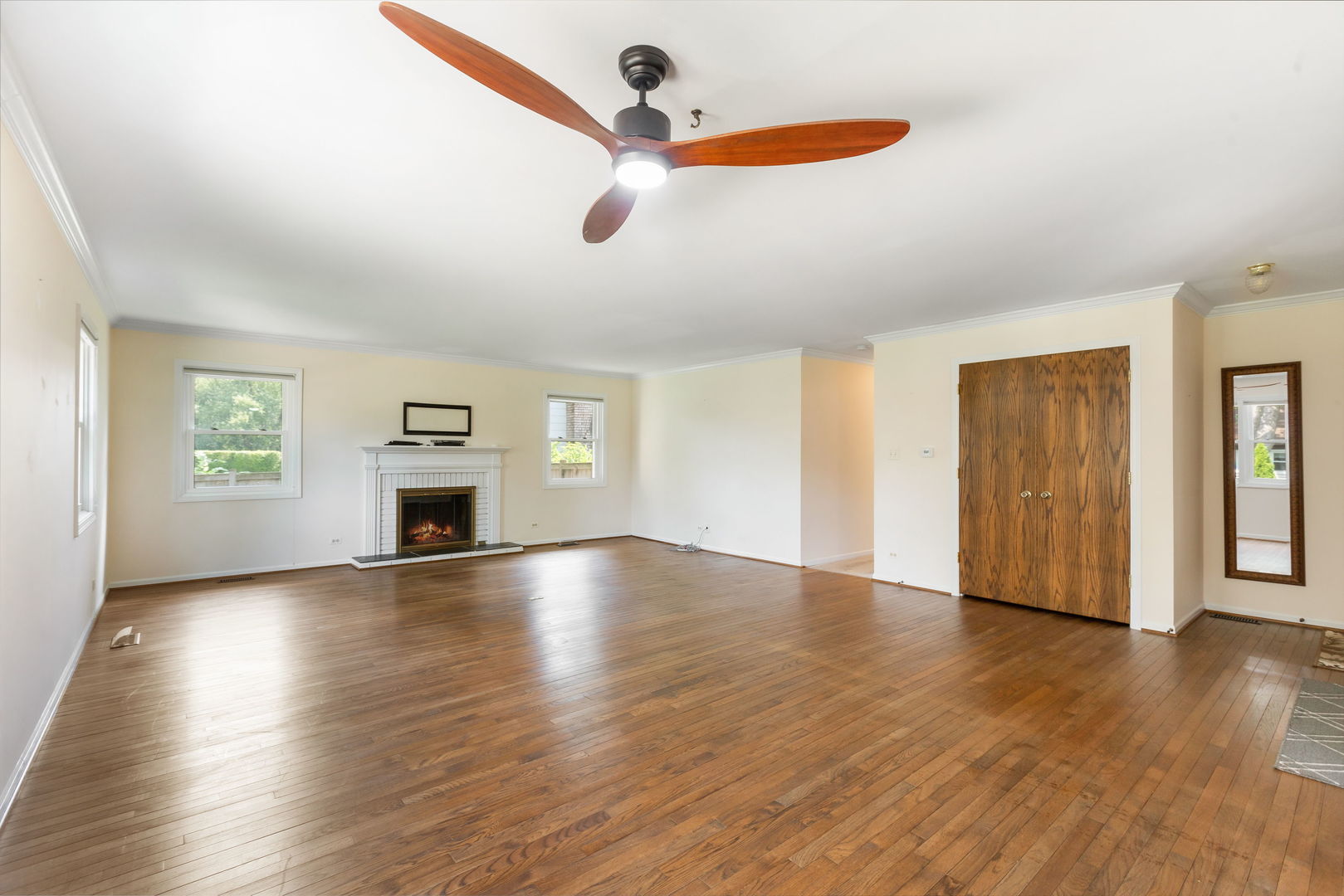 650 Twisted Oak Lane Property Photo 8