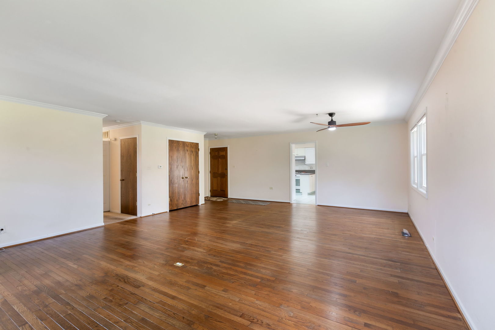 650 Twisted Oak Lane Property Photo 9